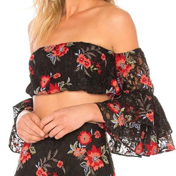 Lovers + Friends Off The Shoulder Ella Embroidered Crop Size XXS - Picture 4 of 7